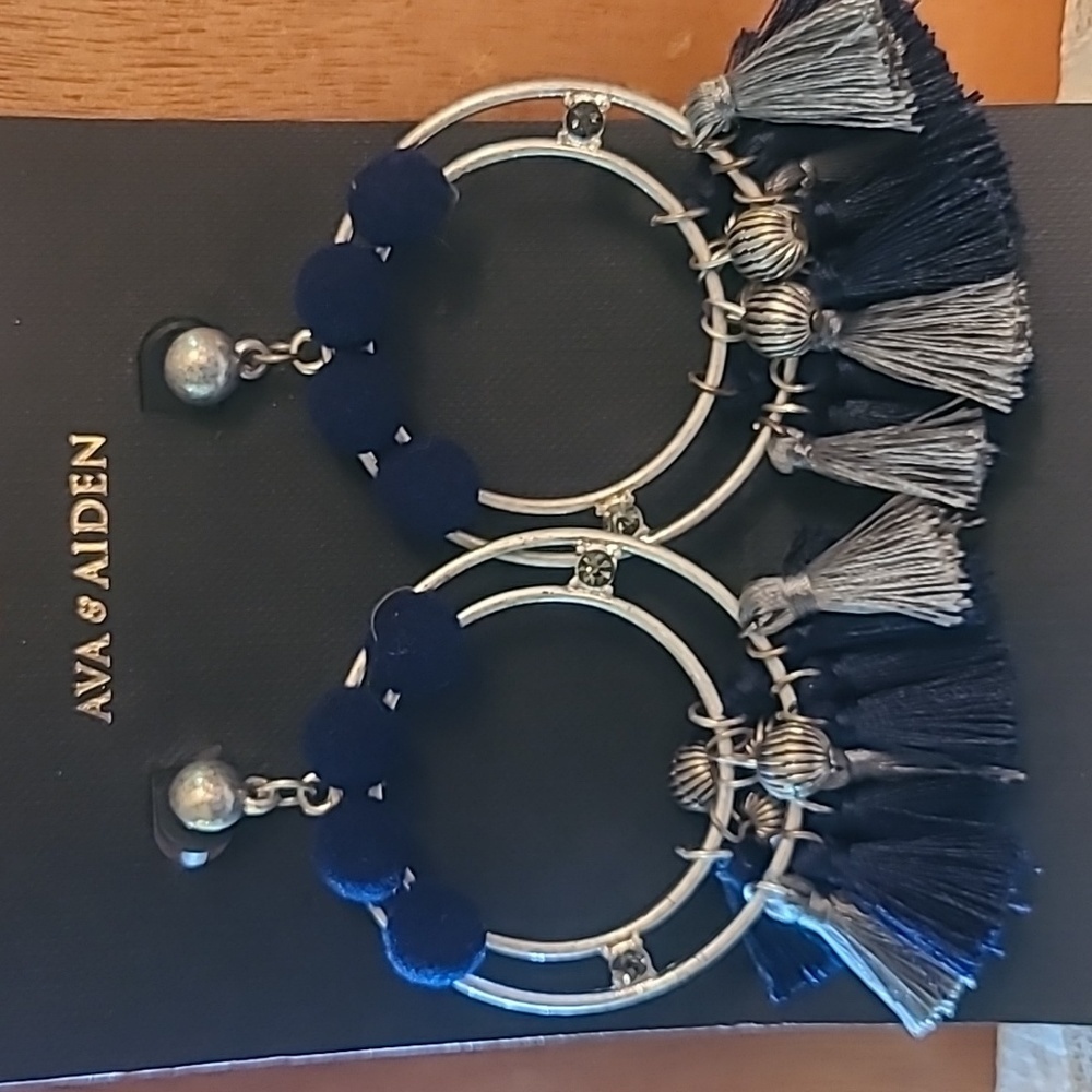 Ava and Aiden hoop earrings blue and silver color